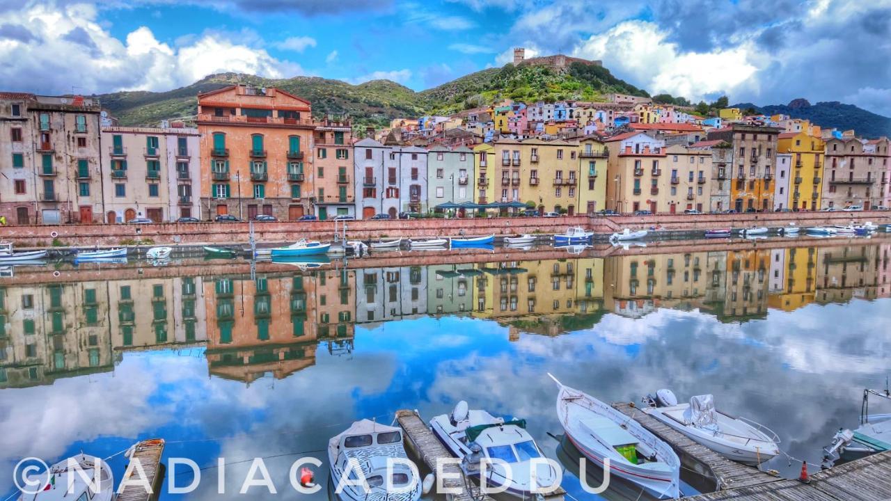 Exclusive Riverside House In The Center Of Bosa - Private Garden And Parking" Bosa Apartments Exterior photo